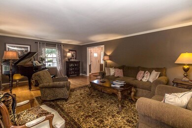 378 S Roosevelt Ave 005