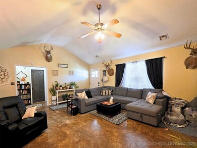 2210 Holly Ln, Miami, OK 74354 - photo 7