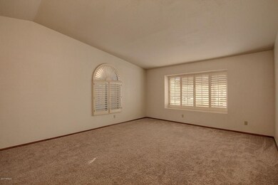 2546 East Laurel (8)