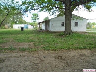 107 W Cherokee St, Sperry, OK 74073 - photo 4