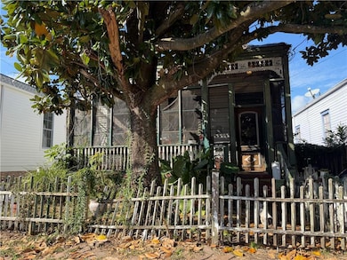 3209 Laurel St, New Orleans, LA 70115 - photo 3