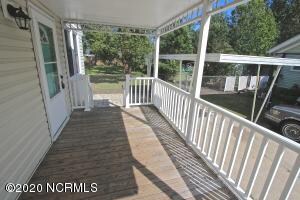 610 Elm St, Jacksonville, NC 28540 - photo 3