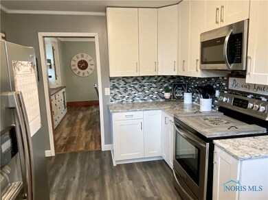 805 West St, Genoa, OH 43430 - photo 7