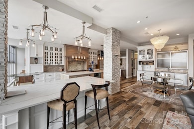 TradeMark unit 2705, Charlotte, NC 28202 - photo 6