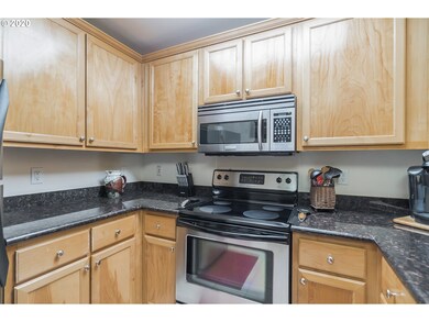 820 Springtree Ln, West Linn, OR 97068 - photo 4