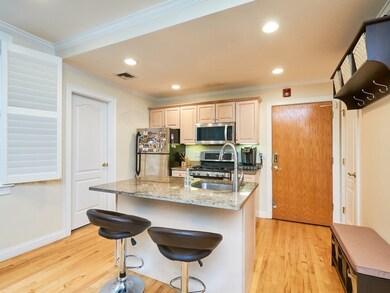 454 Hanover St unit 6, Boston, MA 02113 - photo 2