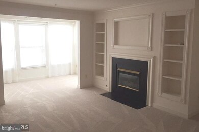 9224 Cardinal Forest Ln unit B, Lorton, VA 22079 - photo 2