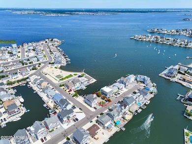 427 Delray Dr, Lavallette, NJ 08735 - photo 6