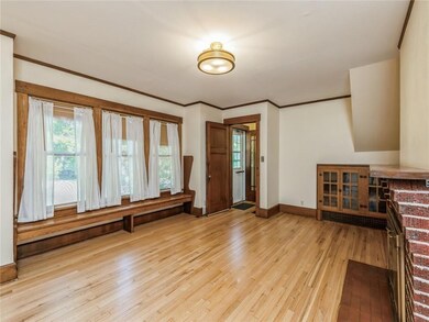 1095 45th St, Des Moines, IA 50311 - photo 4