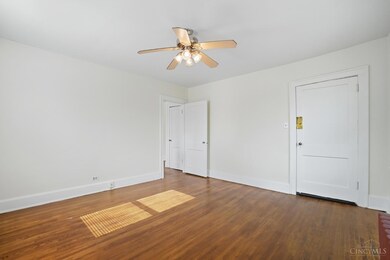 6611 Kennedy Ave, Cincinnati, OH 45213 - photo 4