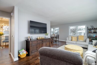 3705 Forest Rd, Davenport, IA 52807 - photo 5