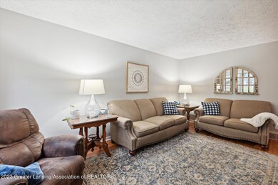 1214 E Hazel St, Lansing, MI 48912 - photo 5