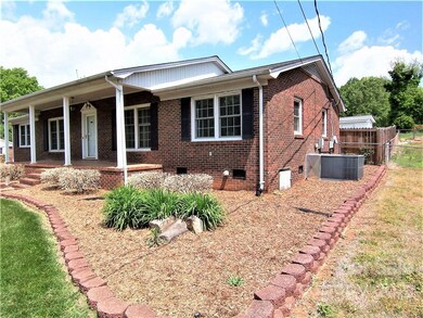 812 Waters St, Shelby, NC 28152 - photo 5