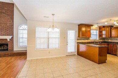 8562 Shingle Oaks Dr, Cordova, TN 38018 - photo 5