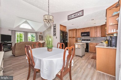 6258 Derby Dr, Frederick, MD 21703 - photo 7