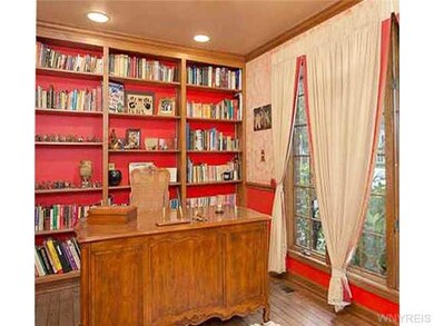 Studio/Study/Office