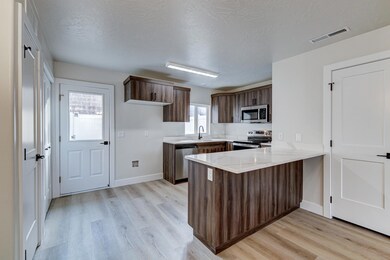 1108 N 1300 W unit 10, Saint George, UT 84770 - photo 6
