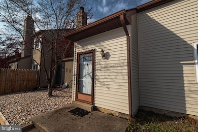 59 Valley Cir, Newark, DE 19711 - photo 4