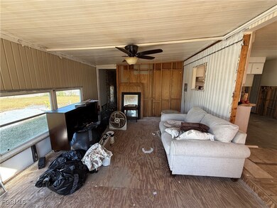 16201 Cathy Ct, Fort Myers, FL 33908 - photo 2