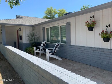 WALKWAY TO ENTRY