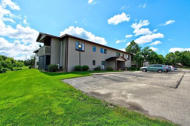 222 Sargent Dr unit 108, Red Wing, MN 55066 - photo 2
