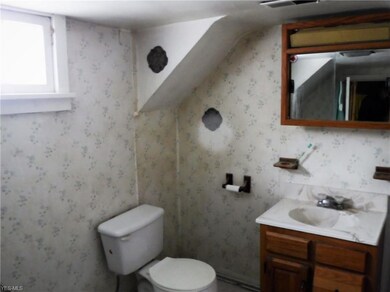 15915 Grove St, Middlefield, OH 44062 - photo 5