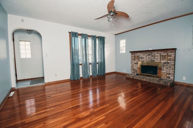 761 Carlton St, Muskegon, MI 49442 - photo 5