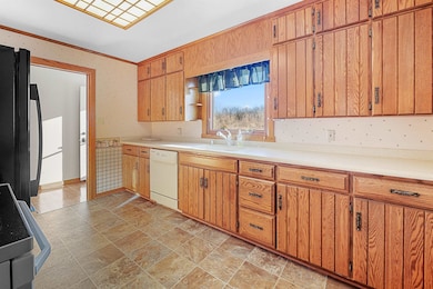 W6807 W Grove St, Fond Du Lac, WI 54937 - photo 3