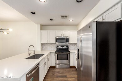 1886 E Don Carlos Ave unit 147, Tempe, AZ 85281 - photo 4