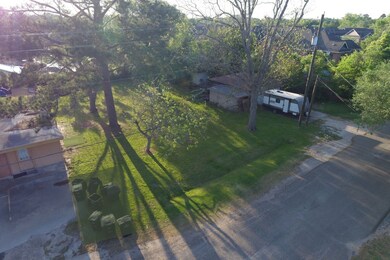 614 Legion Rd, Alvin, TX 77511 - photo 5