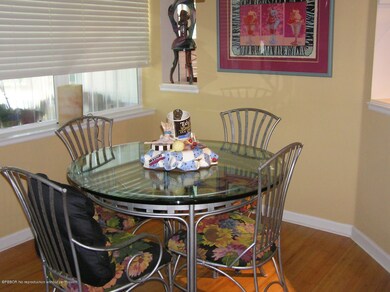 BREAKFAST ROOM