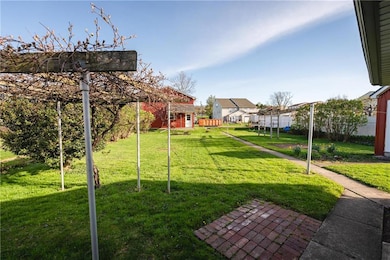 232 W Front St, Alburtis, PA 18011 - photo 4