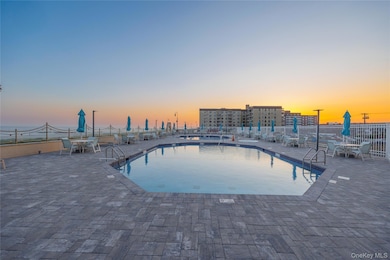 Sea Pointe Towers unit 8L, Long Beach, NY 11561 - photo 4