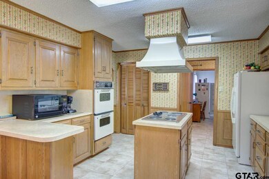 2104 Highmont Ct, Tyler, TX 75703 - photo 6