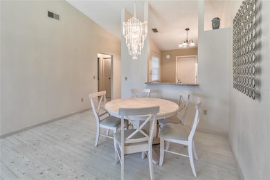 3303 Hibiscus Dr unit 232, Palm Harbor, FL 34684 - photo 4