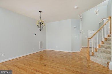 6037 Calumet Ct, Gainesville, VA 20155 - photo 6