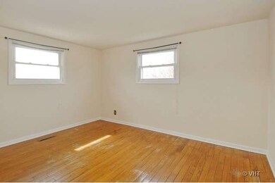 1541 Amarillo Dr, Carpentersville, IL 60110 - photo 7