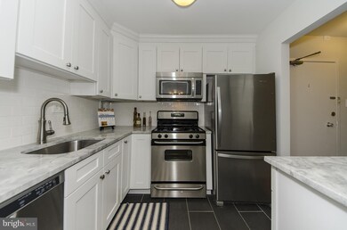 4401 Lee Hwy unit 27, Arlington, VA 22207 - photo 2