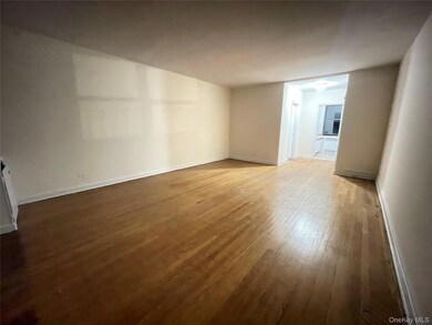 17 Rockledge Rd unit 2B, Hartsdale, NY 10530 - photo 2