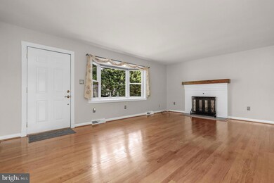 5407 Village Ct, Adamstown, MD 21710 - photo 5