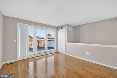 930 Pete Jones Way, Alexandria, VA 22314 - photo 2