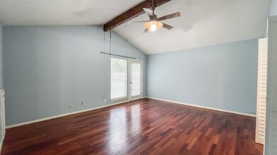 5915 Donwhite Ln, Houston, TX 77088 - photo 5