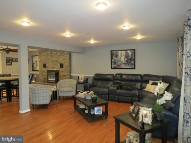 6809 Willow Creek Rd, Bowie, MD 20720 - photo 3