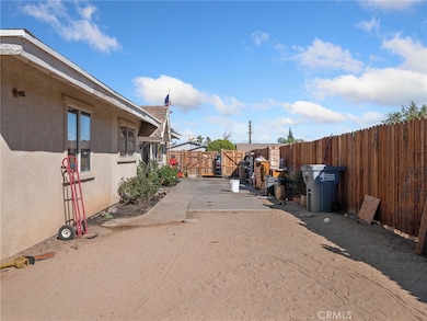 16003 Chestnut St, Hesperia, CA 92345 - photo 4