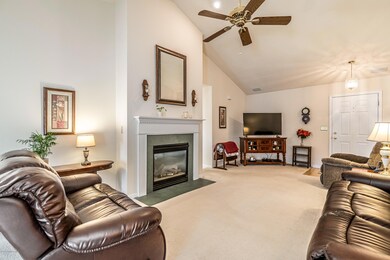 657 Helmwood Cir, Mount Washington, KY 40047 - photo 6