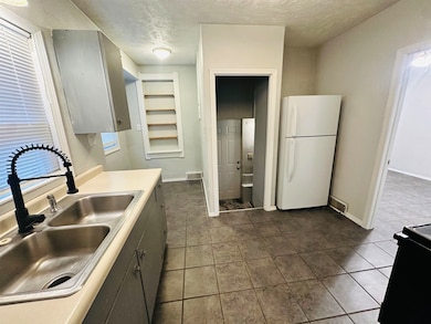 1811 W 4th St, Hastings, NE 68901 - photo 5