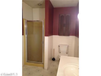 715 E Fairfield Rd, High Point, NC 27263 - photo 5