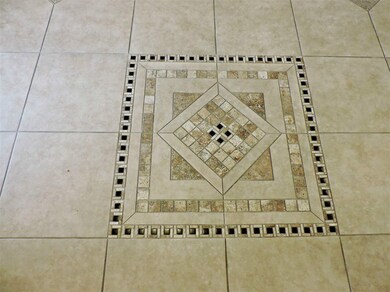 5018 Millenium Dr, Cedar Falls, IA 50613 - photo 3