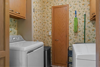 38 Morningside Dr, Saint Paul, MN 55119 - photo 5