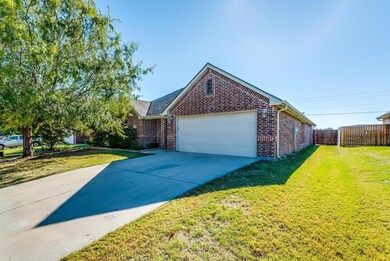 376 Lockwood Ln, Weatherford, TX 76087 - photo 3